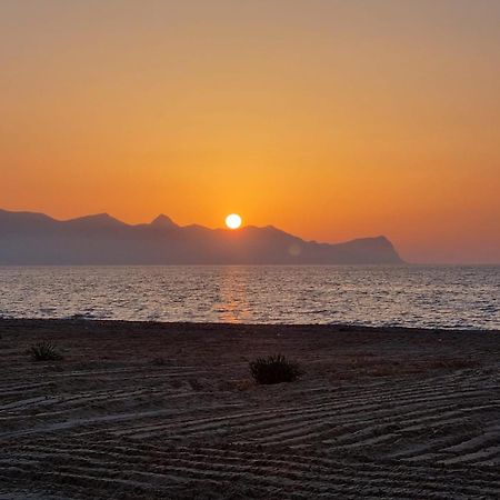 Doride Appartamento Sulla Spiaggia Balestrate Ngoại thất bức ảnh